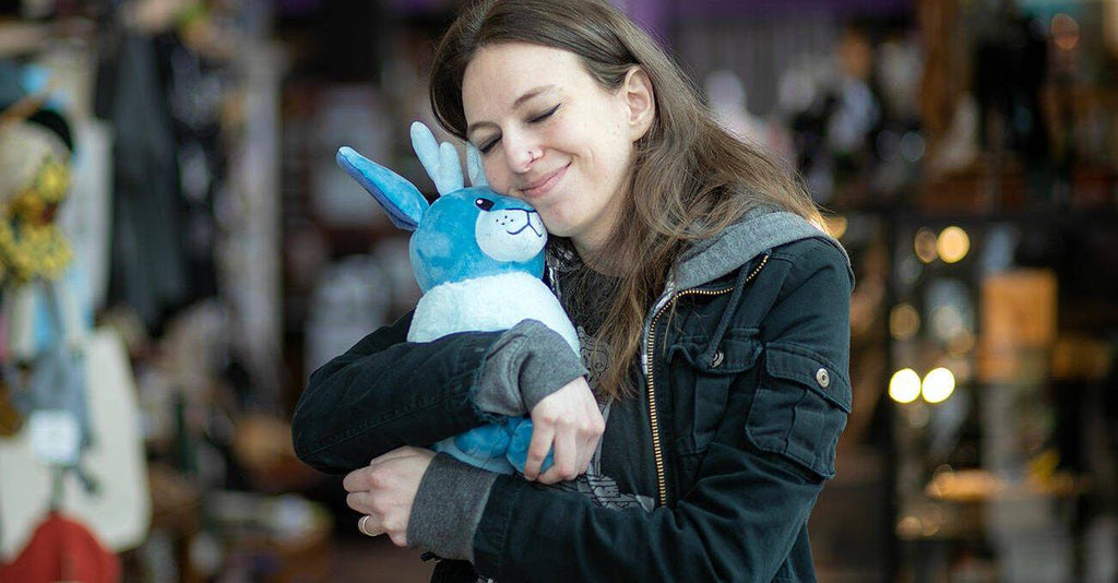 [🌙 GlowBuddies🌟]Blue Moon Jackalope • Glow in the Dark Plush Toy（+pen）